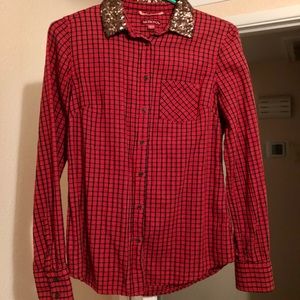 Target 🎄XS red plaid button up top🎄